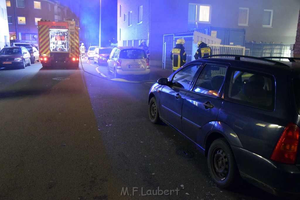 Feuer Papp Presscontainer Koeln Hoehenberg Bochumerstr P123.JPG - Miklos Laubert